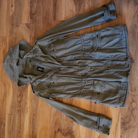 Aritzia Talula utility anorak jacket - Picture 4 of 5